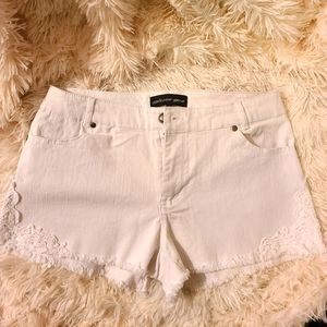 Ladies White Denim Short Shorts Embroidery